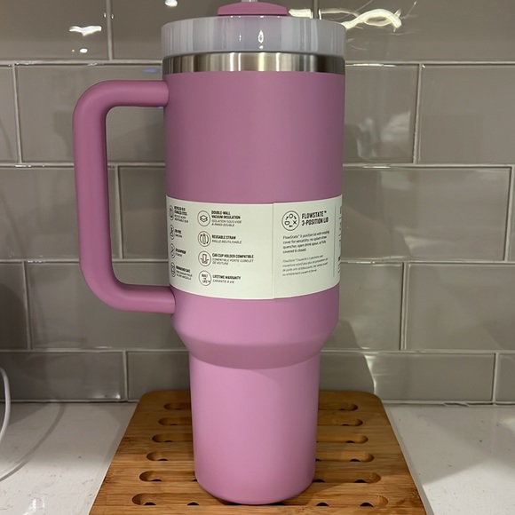 Lilac Stanley Tumbler 40oz. Stainless Steel H2.0 Flowstate Quencher - Picture 8 of 9